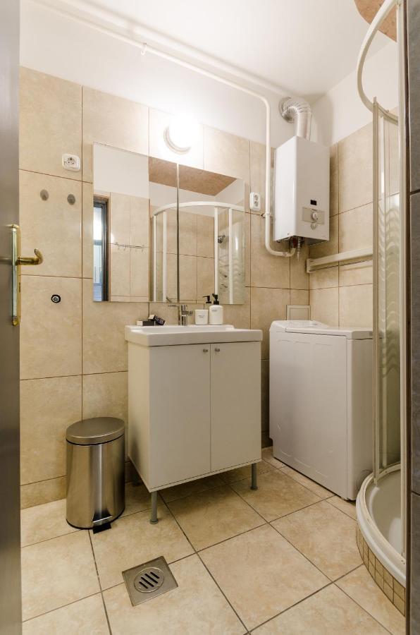 بودابست Paulay'S Studio Apartment In The City Center. المظهر الخارجي الصورة